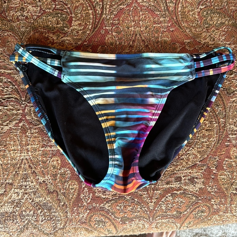 Athleta bikini bottom- size Small
